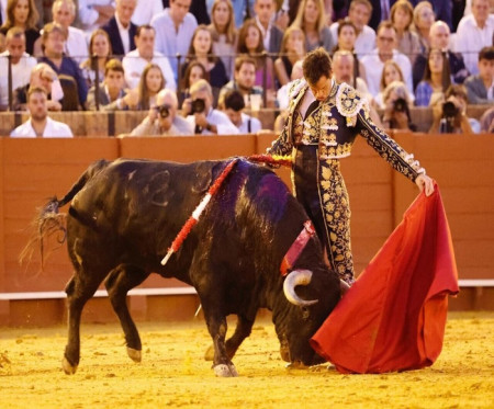 Sevilla: Luque y el Milagro de Sacar Fondo al Vacío