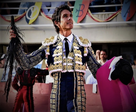 Istres: Castella y la Gloria de Sibarito