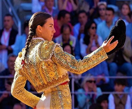 Raquel Martín, Frente a la Historia